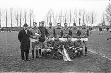 Die entwicklung der mannschaft im hinblick auf die aufstellung repräsentiert auch die entwicklung des. Holstein Kiel Wikipedia