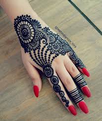 Pin By Hira On Mehndi Design Henna Designs Hand Henna Tattoo Designs Latest Mehndi Designs