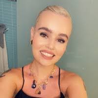 Chelsea Berry's Instagram, Twitter & Facebook