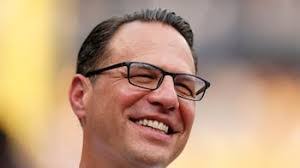 Vernon Henshaw's Instagram, Twitter & Facebook