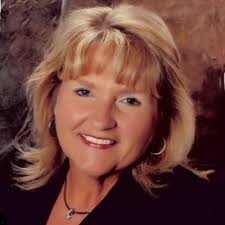 Vicky Salkeld, executive director of ARCUA, has worked with Arkansas credit  unions for 40 years! We're grateful for her dedication to the industry and  her passion. Last night, we celebrated her and… |