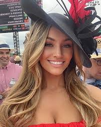 Tori Winn's Instagram, Twitter & Facebook