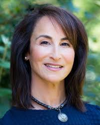 Jennifer Reisner's Instagram, Twitter & Facebook