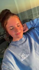 Leah Hauser's Instagram, Twitter & Facebook