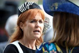 A few weeks later, it appeared as though an olive branch was extended when fergie praised markle for. Sarah Ferguson Wut Post Wegen Hochzeit Von Prinzessin Eugenie Gala De