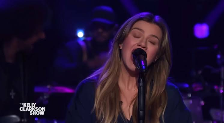 Kelly Clarkson's Cover of 'All The Things She Said'