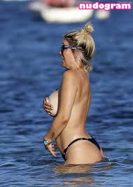 Icardi  Wanda Nara  badbitchwan  wanda_nara Гола изтичане OnlyFans  снимка 380 - Nudogram v2.1