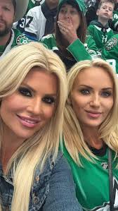 Go Stars!! 💚🤍🖤💚🖤🤍We won!! Happy Mother’s Day #NHL #dallas #stars