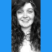 Kassandra Carpenter's Instagram, Twitter & Facebook