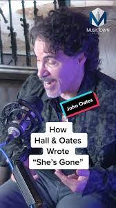 Darnell Oatis's Instagram, Twitter & Facebook