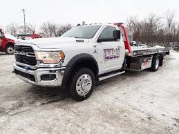 Hwy 10 Towing Partnership with Coon Rapids Collison to Save you time 