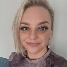 Julie Jones (@JulieJo45472166)