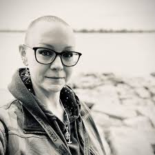 Gameloft: "it seems there's a lot of people which didn't enjoy the  complexity of Aladdins's realm, what could we do that would make our  players enjoy this realm?" That one person: "I've