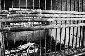 Lawang sewu adalah saksi dari sejarah panjang perkeretaapian indonesia yang sangat mengesankan. Sejarah Lawang Sewu Izbio