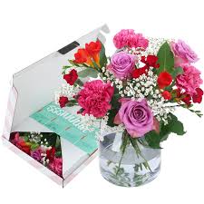 That's why we work hard to offer top quality blooms at affordable flowers. Bloompost Fresh Flowers Through The Mailbox