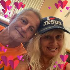 Which Bronco model is better, Heritage or Outer Banks?