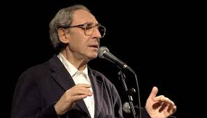 È morto questa mattina il cantautore franco battiato, aveva 76 anni. Come Sta Franco Battiato Dopo Le Voci Sulla Sua Malattia Le Ultime Novita