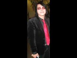 Natural hair color is brown and it covered the color very well. Gerard Way With Black Hair Or Blonde Hair Youtube