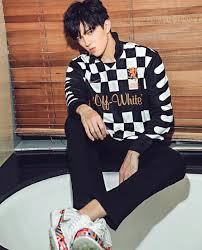 Oleh la sidin 15 des, 2019 3 komentar. 5 Gaya Penampilan Keren Dimash Kudaibergenov Yang Dijuluki Penyanyi Terbaik Di Dunia Okezone Lifestyle