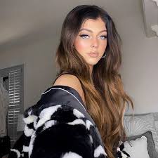 Loren Gray Loren Instagram写真と動画 In 2020 Grey Brown Hair Loren Gray Beauty