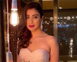 How tall is raai laxmi? Raai Laxmi Flaunts Gorgeous Body In Latest Photoshoot See Pic Orissapost