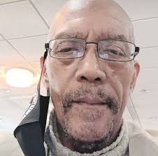 Bass players join bass gear discussion group