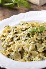 Recette Farfalle Aux Epinards Et Au Bleu D Auvergne Aop En Video Recette Recettes De Cuisine Recette Cuisine