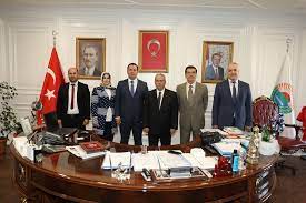 iki baskan arasinda kardes belediye protokolu imzalandi baskanlar ikiz kardes