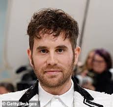 Sean Hayes gushes over husband Scott Icenogle after winning his first Tony  Award