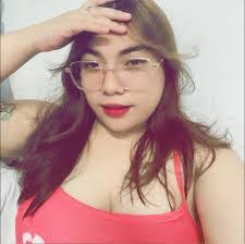 Grace Acosta's Instagram, Twitter & Facebook