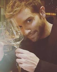 Pin de Hailey Cross en ANATOMÍA DE CROSS