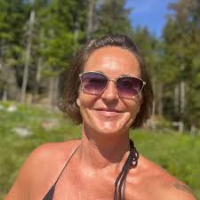 View from my ground floor apartment over looking the River Severn, Bewdley,  Worcestershire, England. Love watching the swans, geese, ducks,  kingfishers, herons, egrets and the odd canoeist. Really enjoy looking  through everyone's