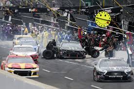 The term includes, but is not limited to drivers, pit crew members, mechanics replace 1 member, the time doubles do more with less. Penske Crew Member Injured In Brickyard 400 Pit Road Crash