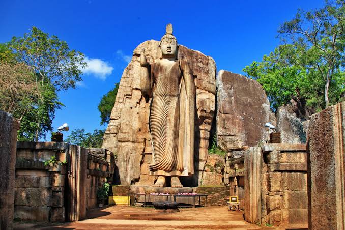 King Devanampiyatissa - The Great Monarch In History of Sri Lanka
