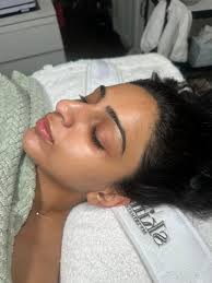 A hair salon in central Tokyo. Bless.