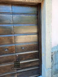 Infissi Artigianali In Legno Porte Portoni Finestre E Sportelloni In Stile Antico Progettazioni Ristrutturazioni E Arredamenti In Stile Country