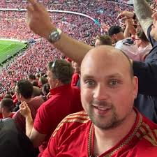 Rhys Smith (@rsmagic1)