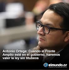 El subdirector de la Policía Penitenciaria, Nils Ching, manifestó que al  colaborador le seguían la pista desde hace varios días gracias a informes  recopilados mediante inteligencia policial.