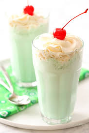 Copycat Mcdonald S Shamrock Shakes With Optional Irish Cream