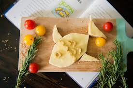 Kasebrot Mal Anders Ein Unterwasserabendessen Fur Kinder Essenswitze Essen Fur Kinder Essen