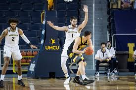 Maybe you would like to learn more about one of these? Michigan Basketball S Hunter Dickinson Outplays Luka Garza In Blowout