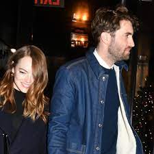 In fact, he actually directs her in the very, very, very, very funny skit wells for boys, which you can. Emma Stone And Dave Mccary Hold Hands Walking To Snl Party Popsugar Celebrity