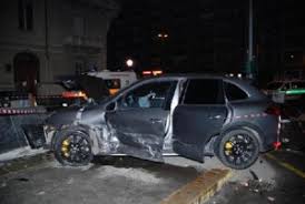 Un furgone contromano su autostrada a7 a genova causa incidente stradale mortale: Fiorenzuola Incidente Su A1 2 Morti Forse Madre E Figlia