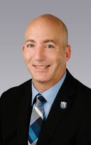 Chris Lemmons's Instagram, Twitter & Facebook