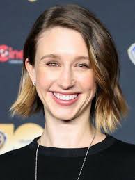 Am I the only one who just recognized Gladys's real last name and wondered  if she's related to Vera Farmiga? Well, they're sisters! Vera is the oldest  of the siblings and Taissa