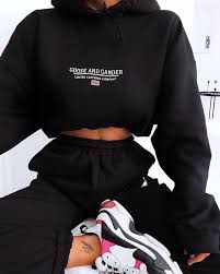 Angelina Zehmisch On Instagram Wearing Kelley Clark Advertising All Ages And All Types Of Women Beauty And Outfit Retro Outfits Fashion Cute Casual Outfits