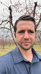 Western Region CCA Board Members regularly contribute to the Progressive  Crop Consultant magazine to provide you with the latest educational  resources to support your growth in the field. Check out the  November/December