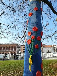 Check spelling or type a new query. 22 Urban Knitting Ideen Guerilla Knitting Hakeln Stricken Und Hakeln