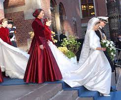 We did not find results for: Royale Hochzeiten So Schon Waren Die Brautkleider Der Prinzessinnen