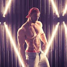 Cem Poyraz Fitness Trainer Shreddeddietitian Personal Trainer In 2020 Fitness Trainer Fitness Coach Personal Trainer